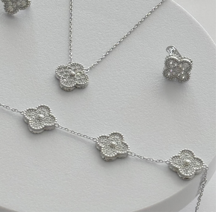 Clover(V&A style) diamond set