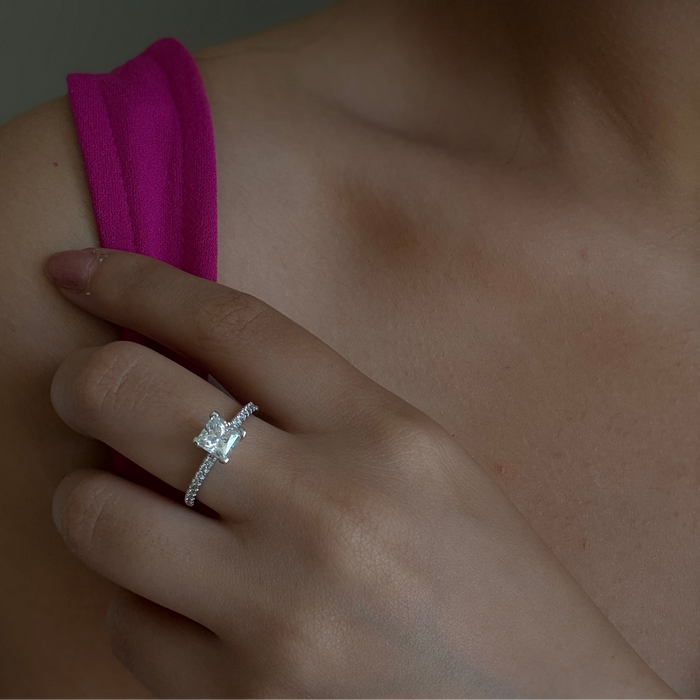Princess Ring ( 1.0 cr Moissanite)