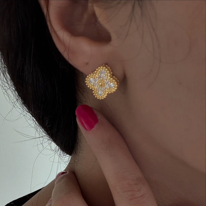 V&A design Earrings (clips)