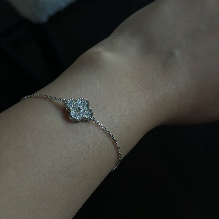 Single Shamrock bracelet