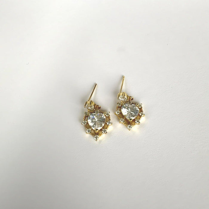 Clara stud Earring